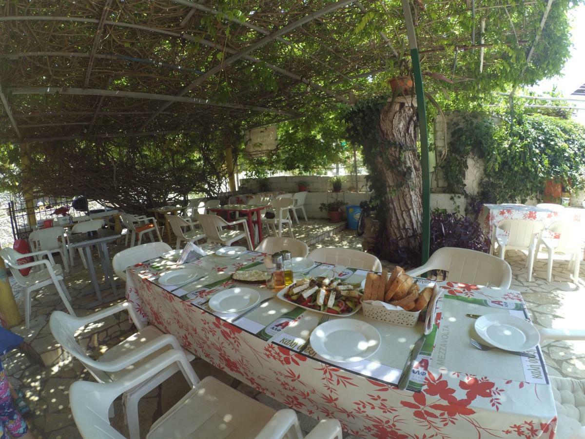 לינה וארוחת בוקר Dafnáta Kostas Walkers Point מראה חיצוני תמונה